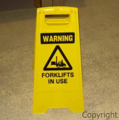 WARNING FORKLIFTS IN USE Heavy Duty Plastic A-Frames Floor Sign
