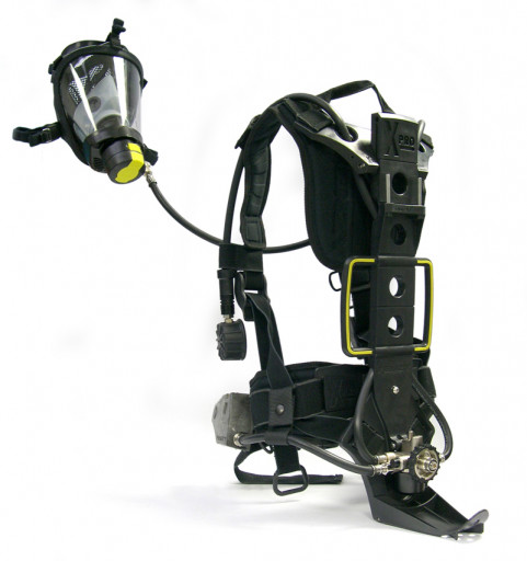 Frenzy Xpro SCBA with SX-Pro Demand Valve and OPTI-PRO MASK PF (5 mb) head straps, size M
